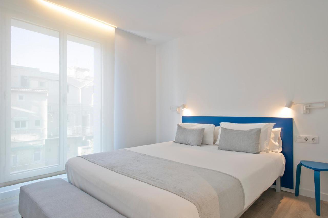 Lugaris Beach Apartments Barcelona Exterior photo