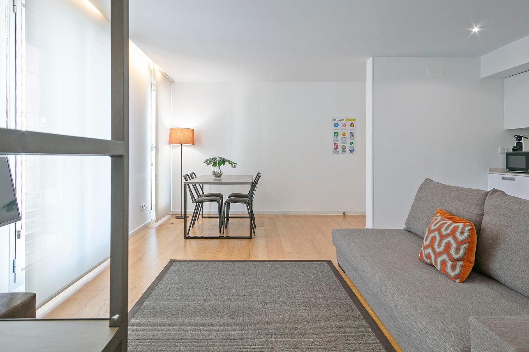 Lugaris Beach Apartments Barcelona Room photo