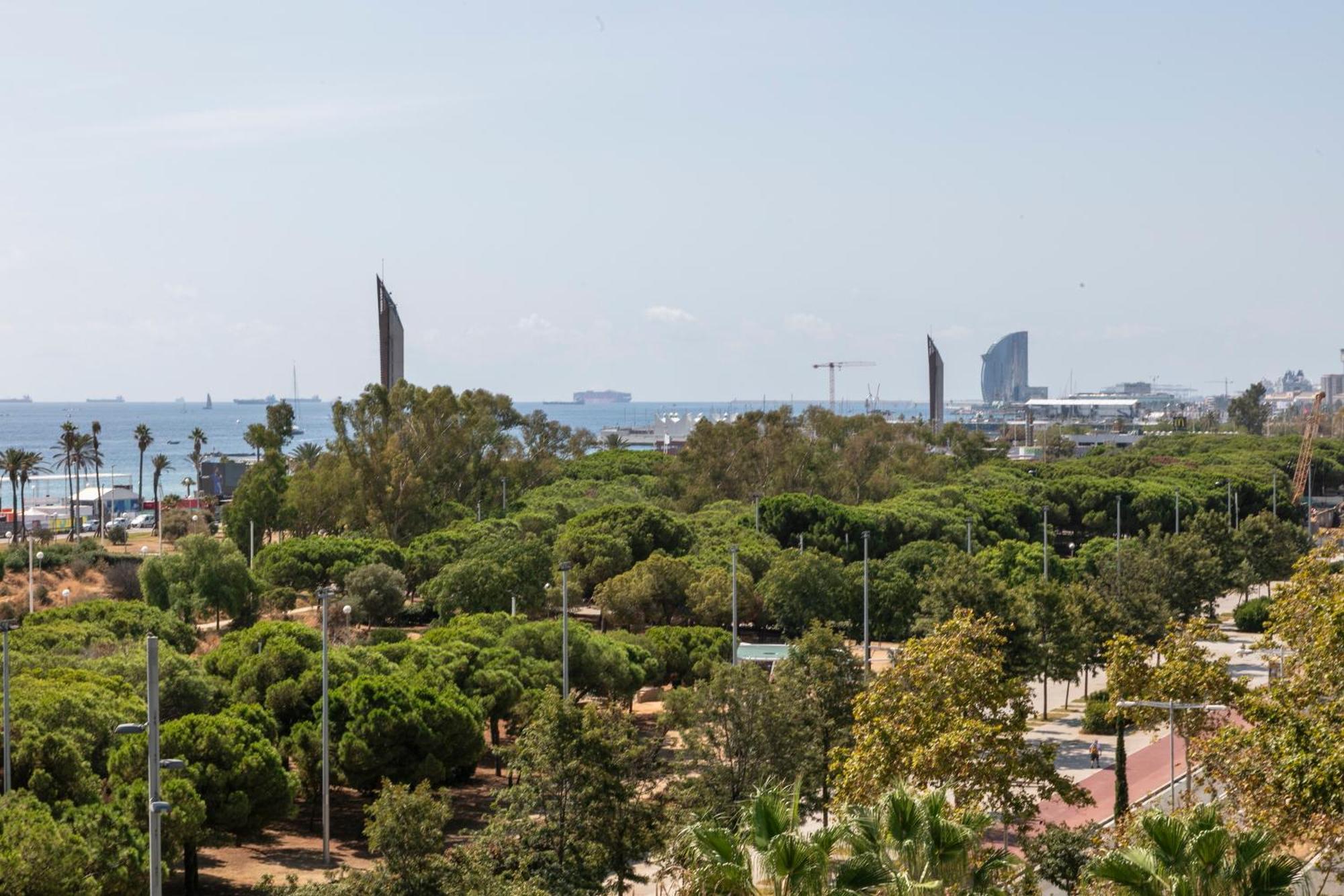 Lugaris Beach Apartments Barcelona Exterior photo